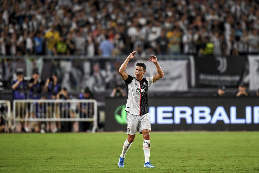 Ronaldo, Messi, Rapinoe nominados a premios de la FIFA